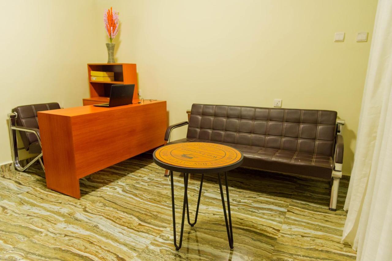 Avisha Town Hotel Кигали Экстерьер фото