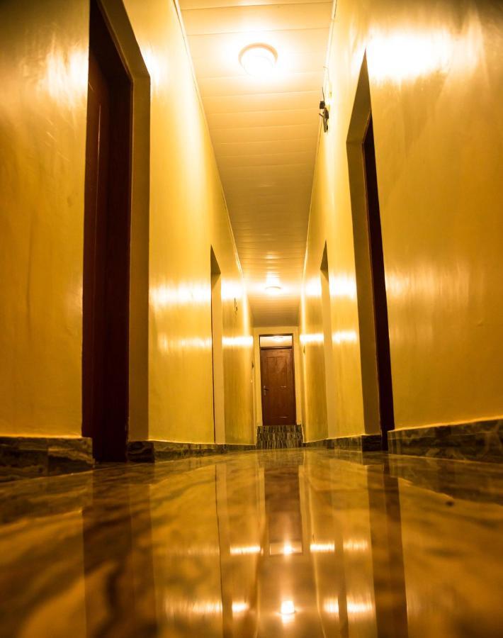 Avisha Town Hotel Кигали Экстерьер фото