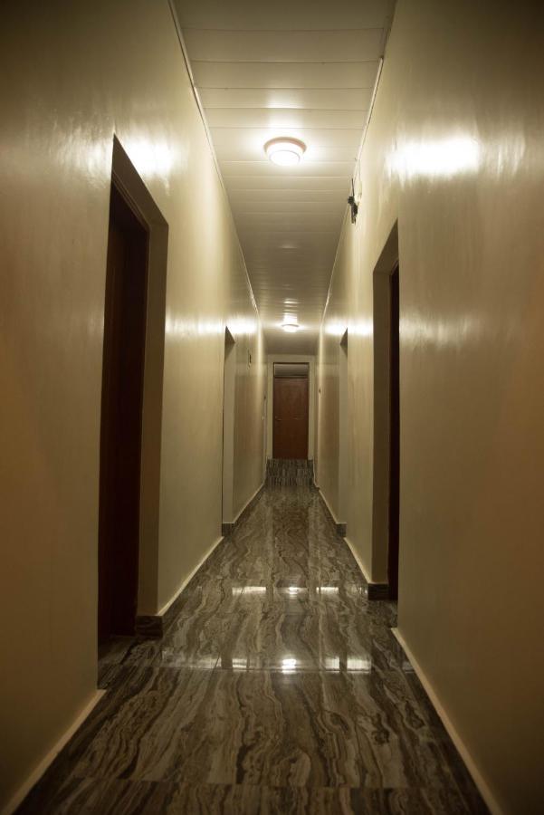Avisha Town Hotel Кигали Экстерьер фото