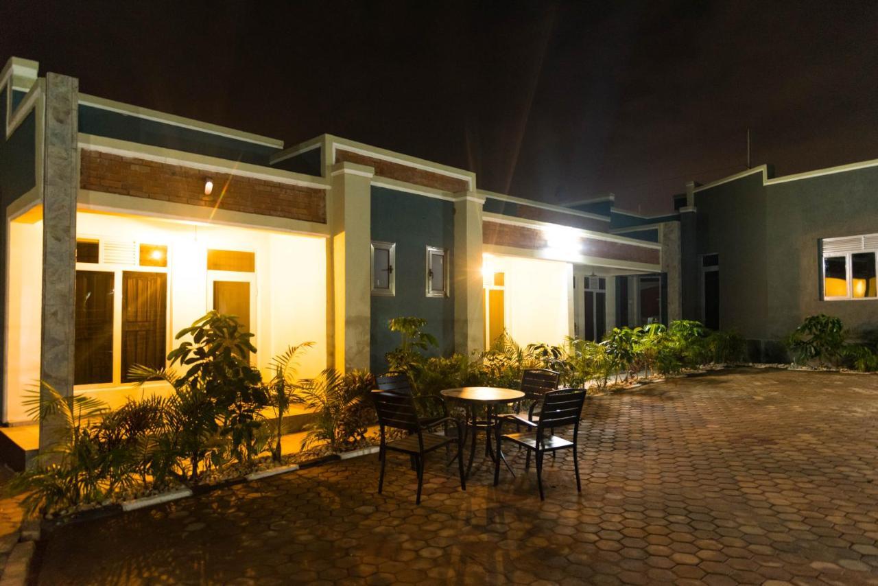 Avisha Town Hotel Кигали Экстерьер фото