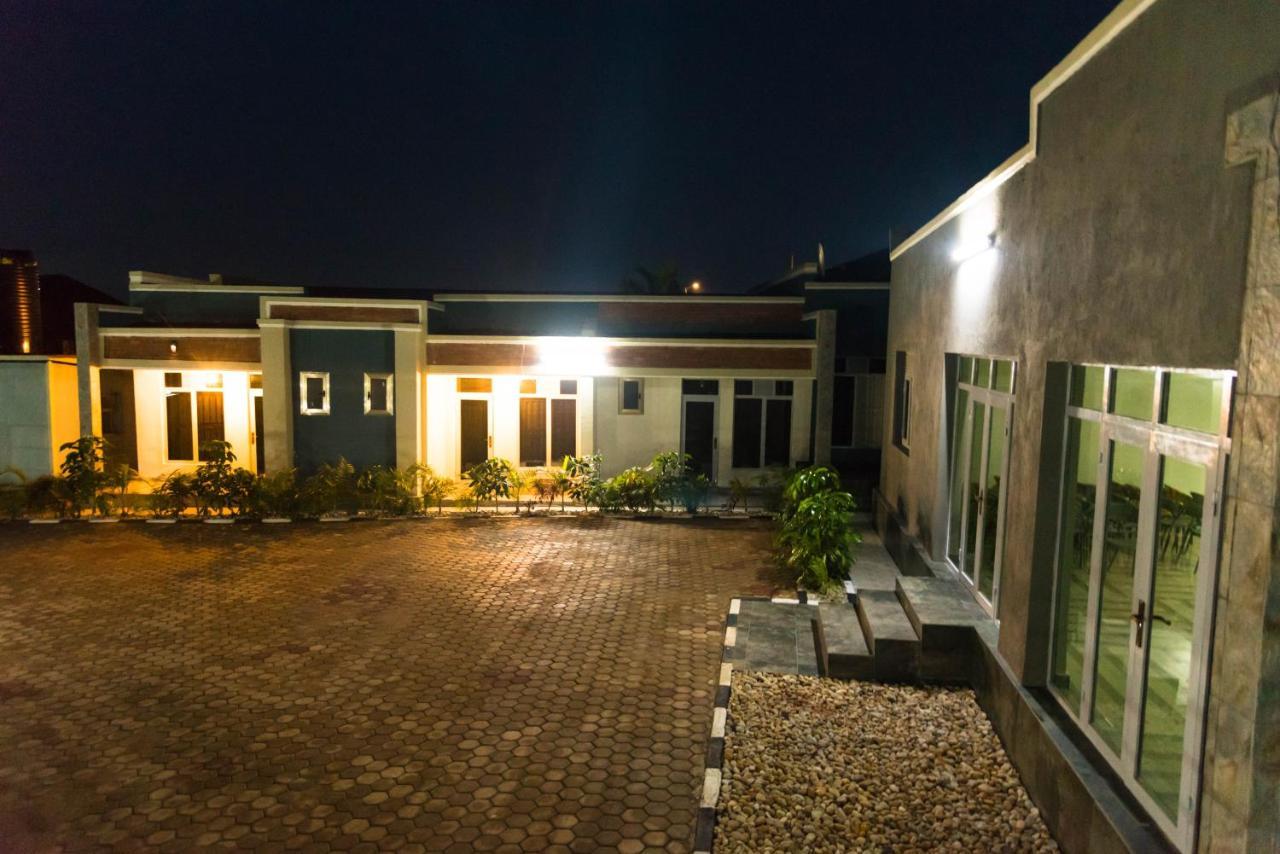 Avisha Town Hotel Кигали Экстерьер фото